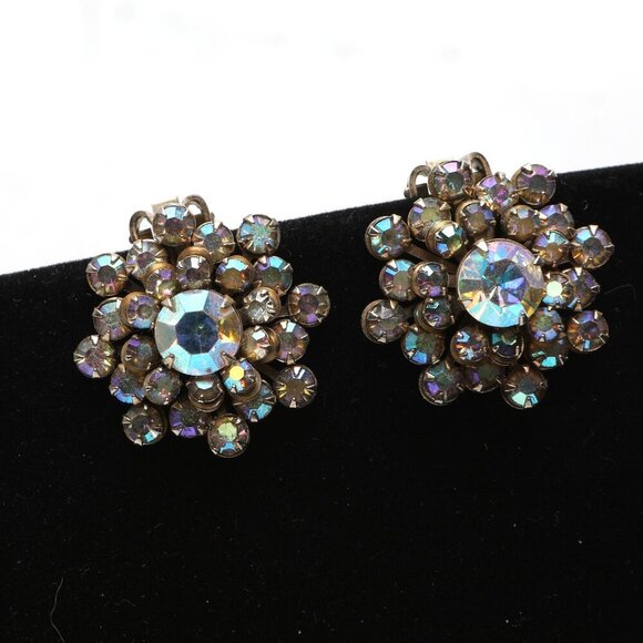 Vintage WEISS Iridescent Aurora Borealis Rhinestone Cluster Clip Earrings MCM - Picture 10 of 11